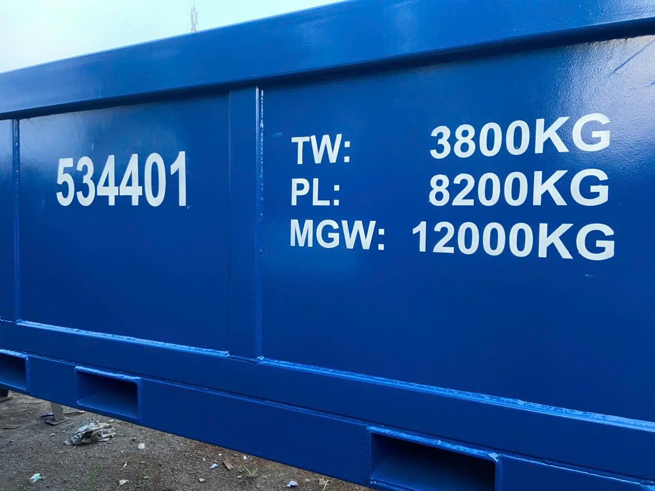 Delivering High-Quality 12-Meter Specialized Containers for Offshore Operations – From Fabrication to Final Coating Delivering High-Quality 12-Meter Specialized Containers for Offshore Operations – From Fabrication to Final Coating Picture 5: Actual image of OTS's 12m long specialized equipment container product.